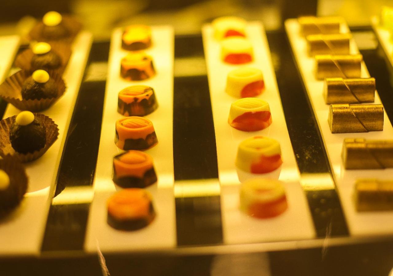 ホテル Radisson ボーパール エクステリア 写真