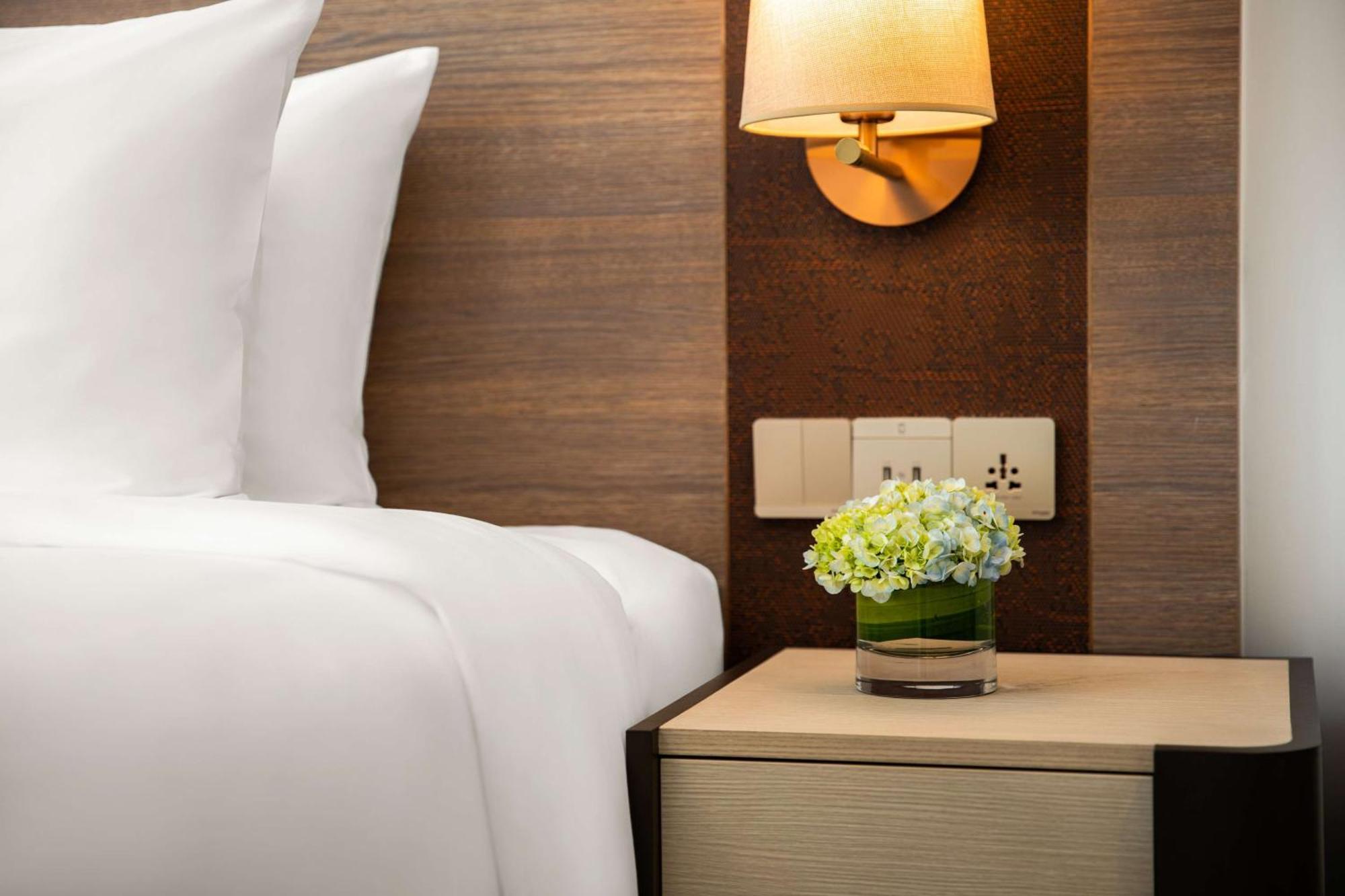 ホテル Radisson ボーパール エクステリア 写真
